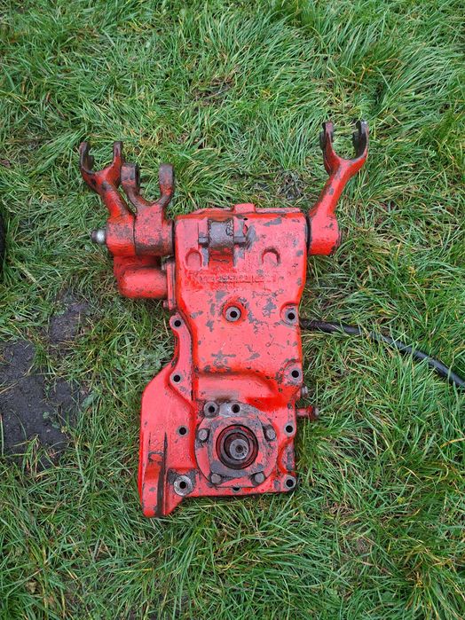Sprzedam  Podnosnik t 25 sprawny