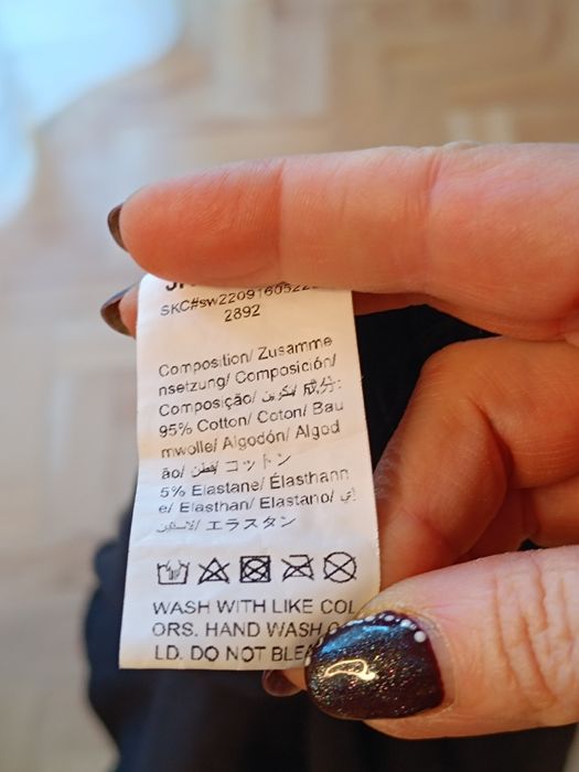 Bluzka krótka czarna M bawełna