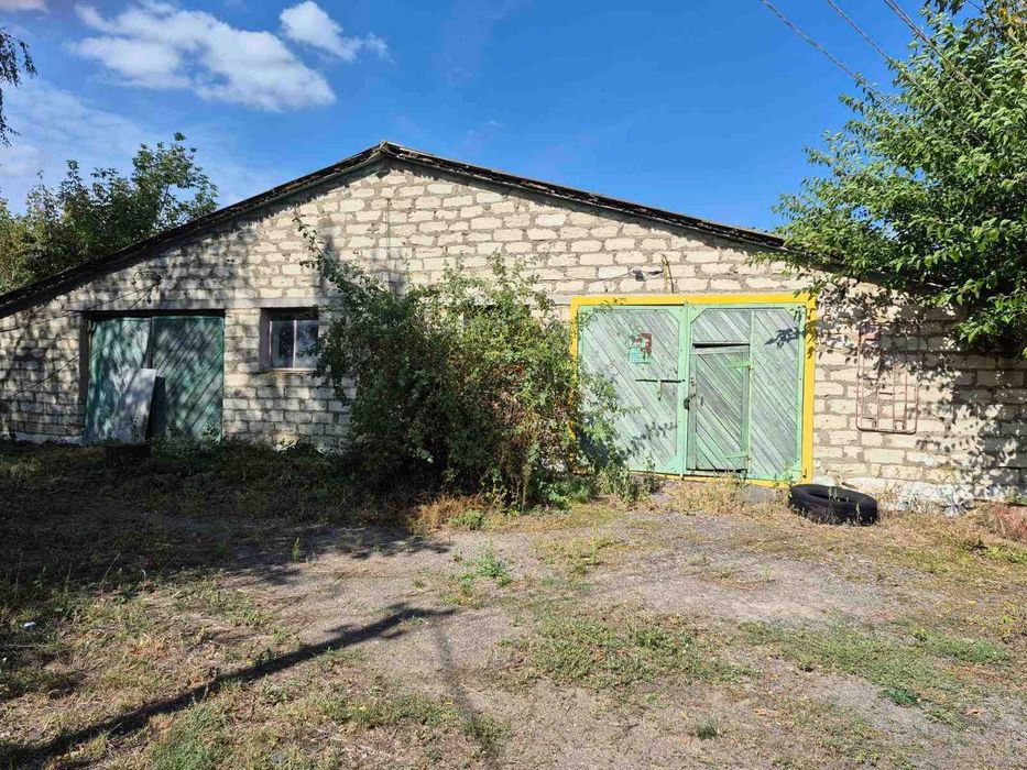 (3) Продам комерційне приміщення 5795