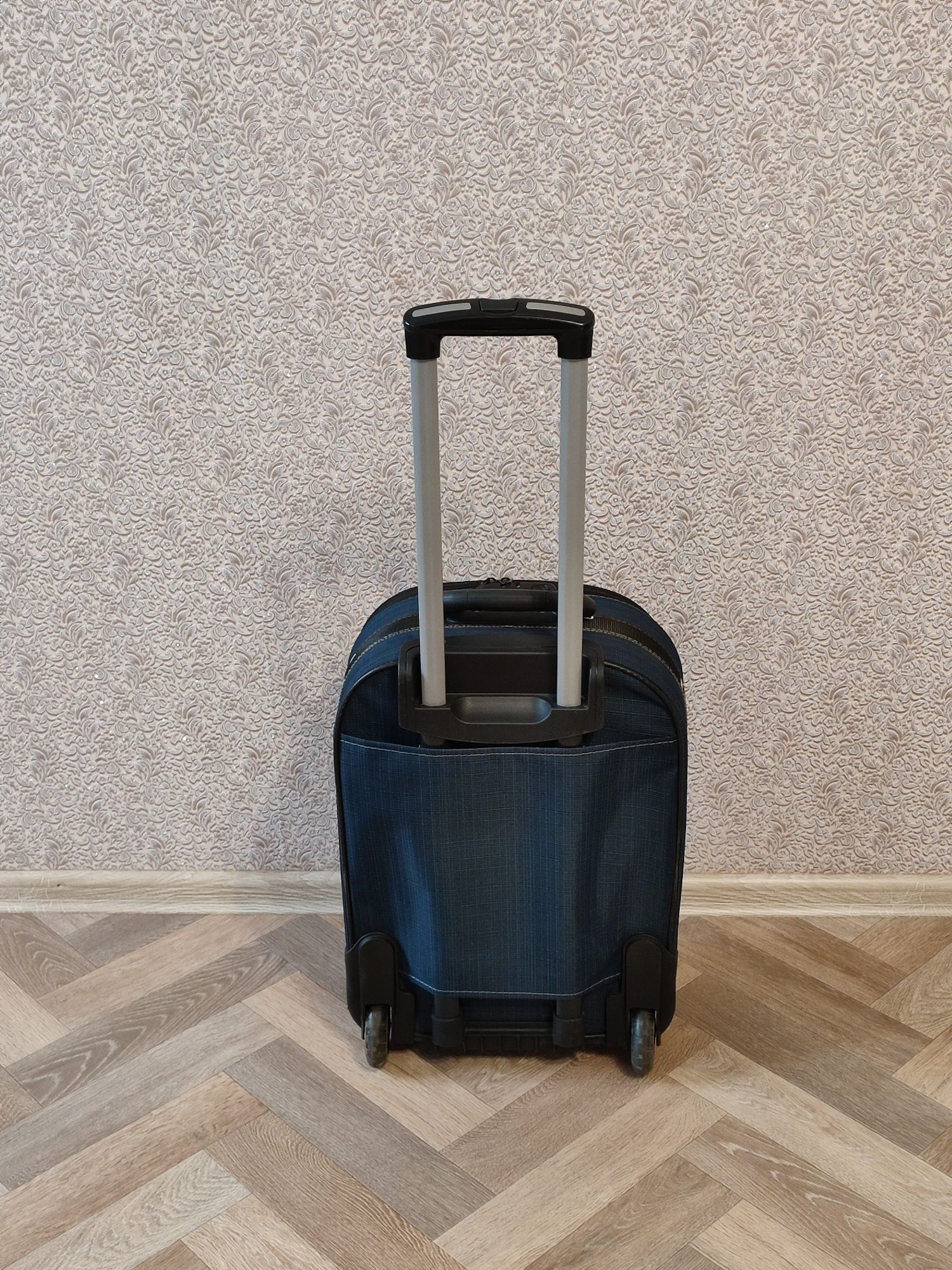 Якісна валіза з розширенням GEDOX   54x37x21