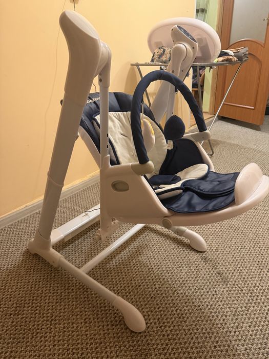 Дитяча крісло-гойдалка Carrello Indigo