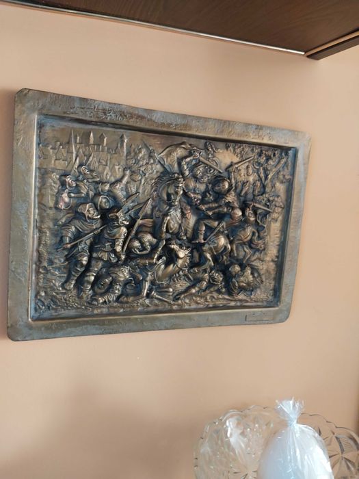 plakieta relief mosiądz
