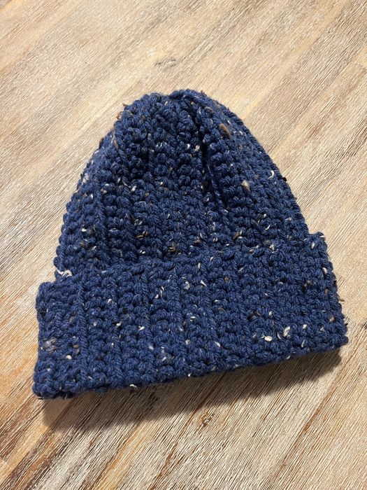 Czapka ręcznie robiona na szydełku