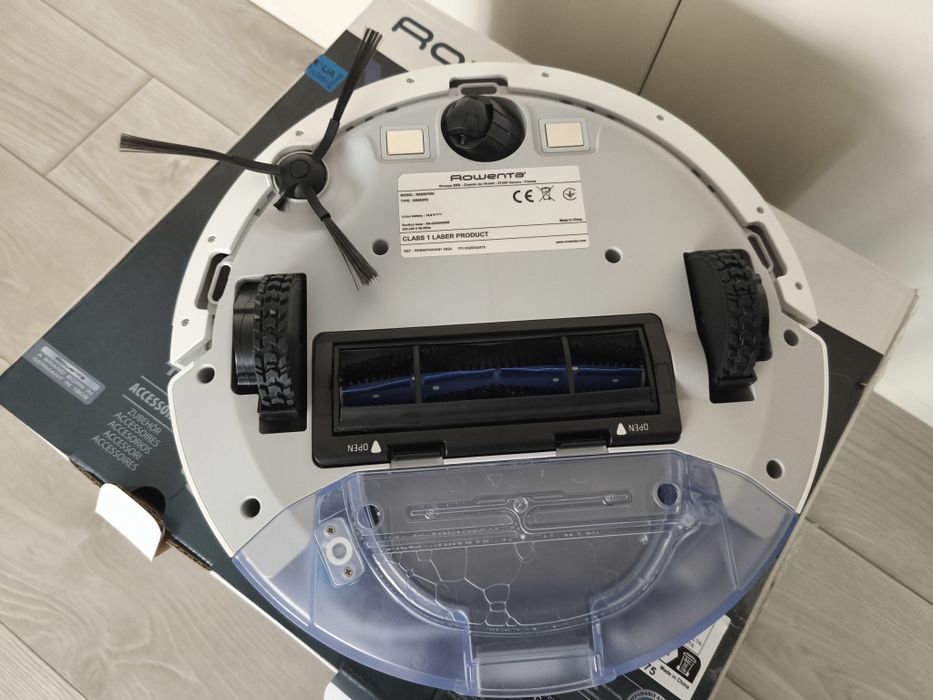 Продаю робот пилосос  зі станцією  Rowenta x plorer serie 75S+