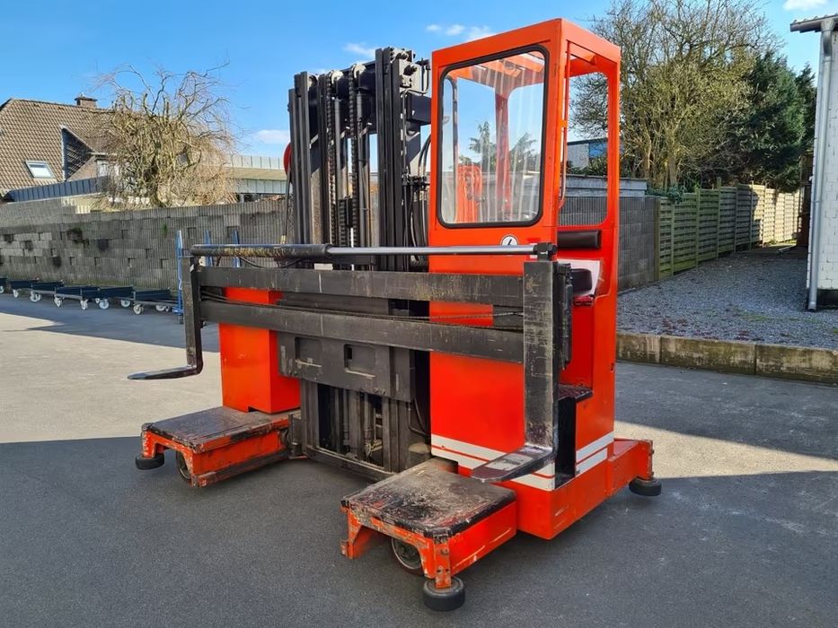 Wózek widłowy czterokierunkowy Kalmar, 3 tony, boczny elektryczny