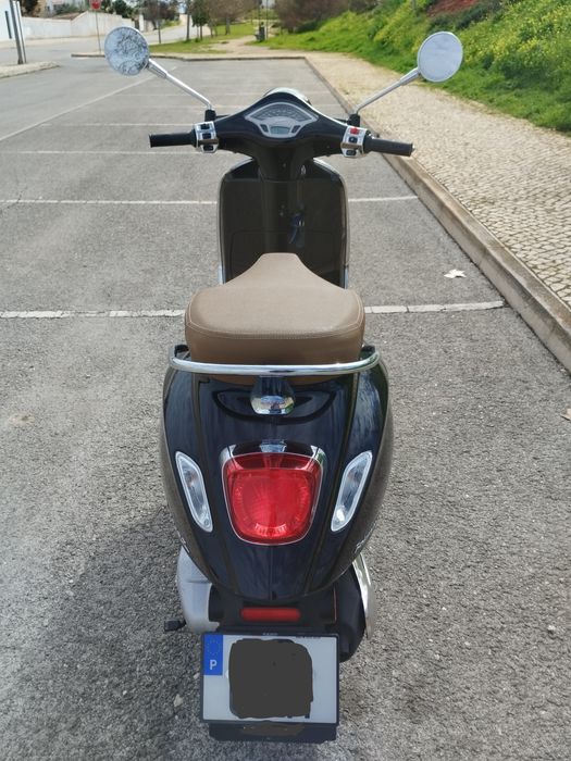 Vespa primavera 125
