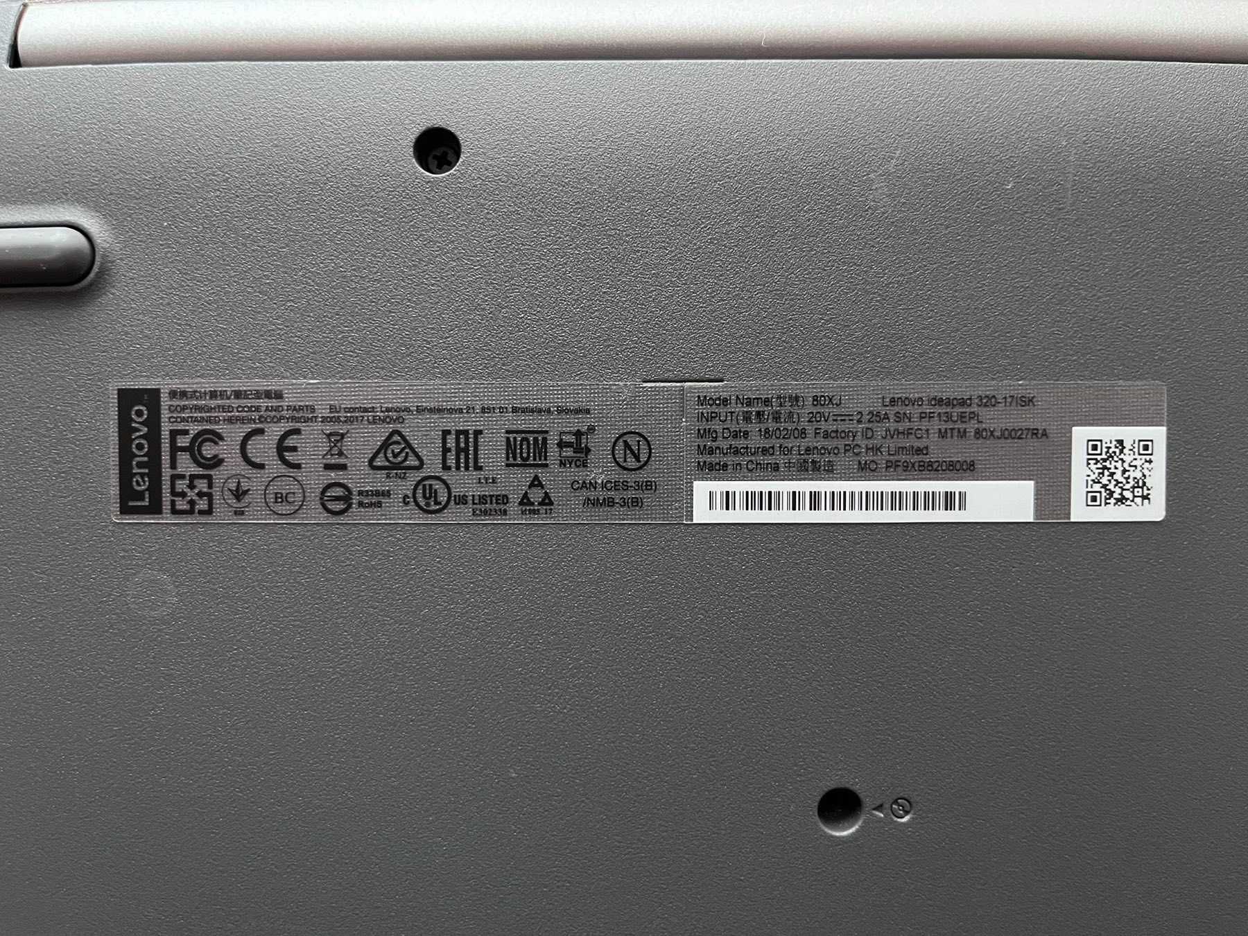 Ноутбук Lenovo 17" / Core i3 / 4 Гб / 1 Тб