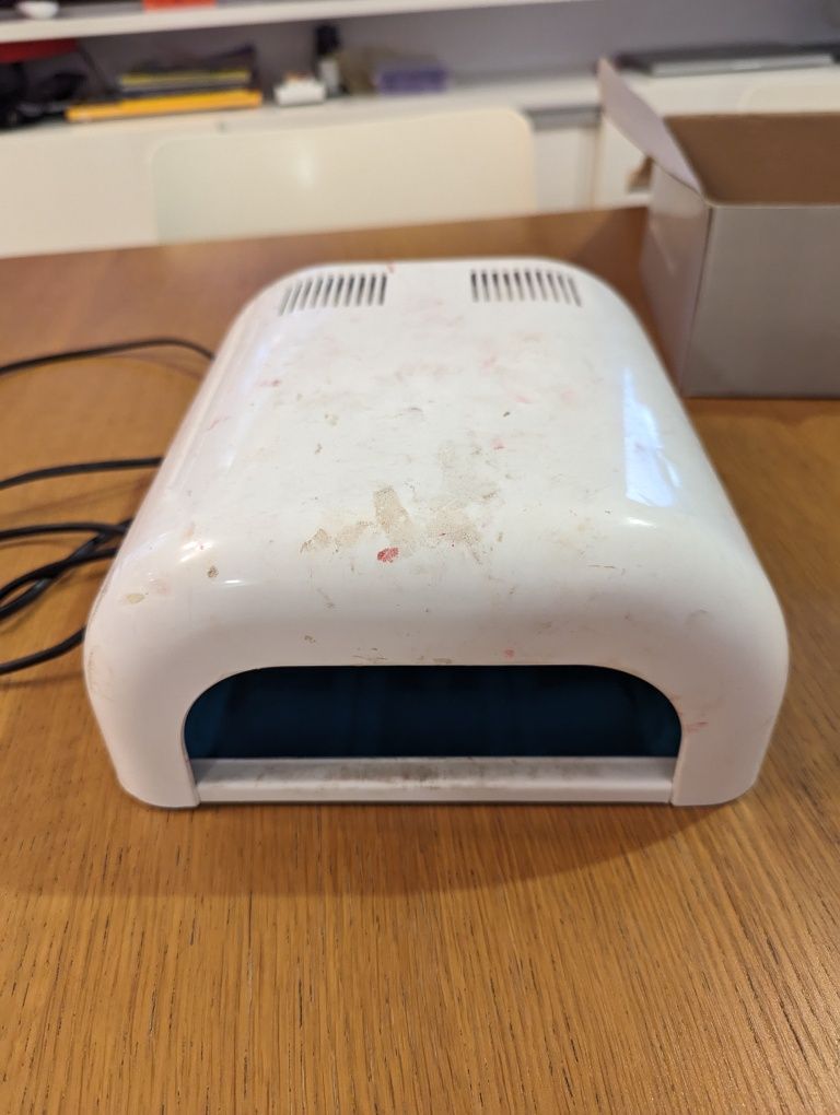 Lampa UV do paznokci 36 W Active Pro Timer