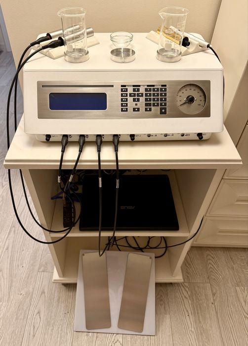 Biorezonans BioKat MV certyfikowany sprzet medyczny Mora - zestaw