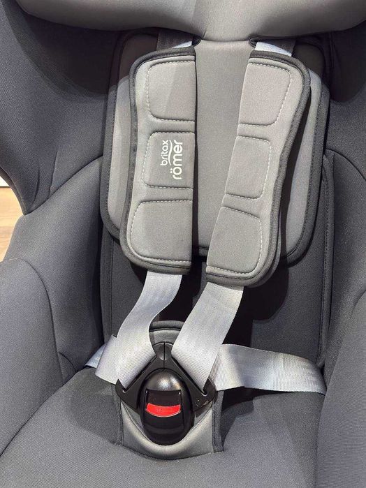Fotelik samochodowy Britax Römer Trifix2 i-Size