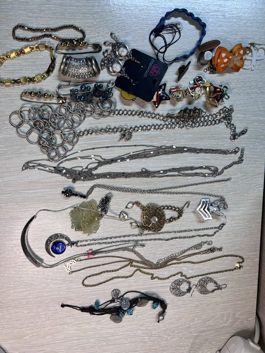 Біжутерія одним лотом