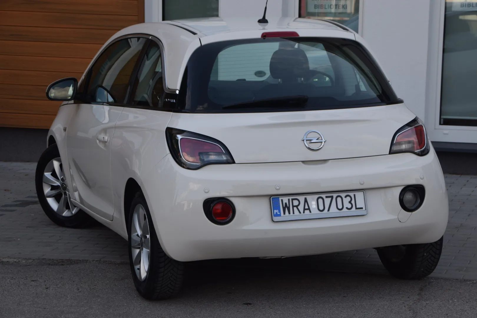 Opel Adam 1.2B 70KM ~Klima~City~Tempomat~Parktronik~Opony wielosezon 24r