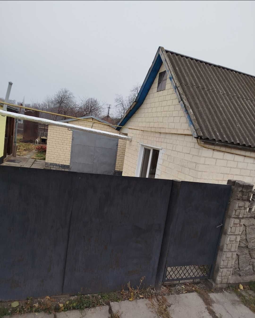 Продаж будинку в центрі міста