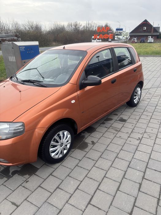 Продам автомобіль в хорошому стані.