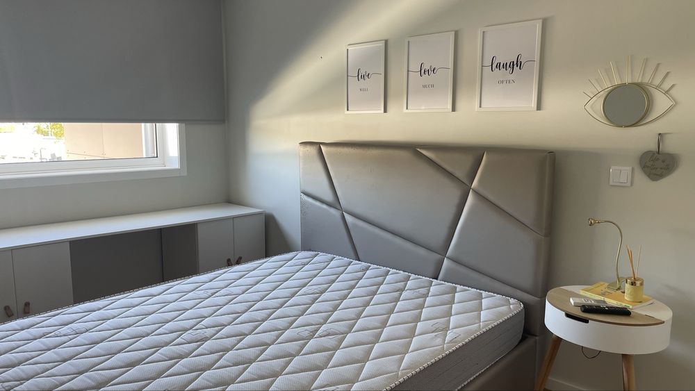 Cama de casal com colchao