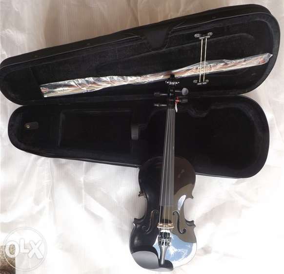 Violino preto, ou azul ou branco de madeira de marca MSA ou kiby