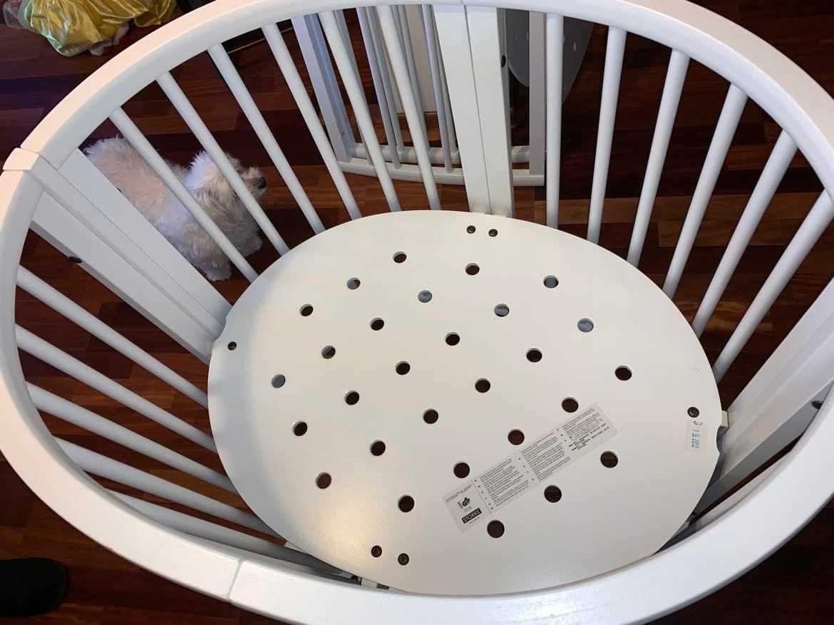 Łóżeczko Stokke mini z materacem. Zestaw.