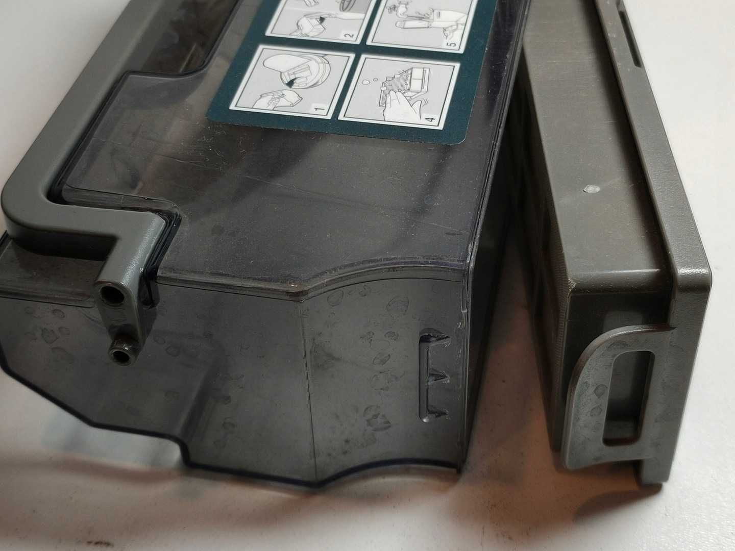 Używany pojemnik, zbiornik na kurz do Deebot Ozmo 900 / 905