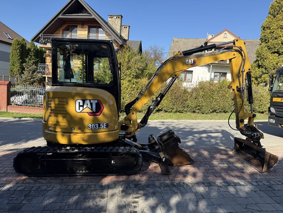 Minikoparka Caterpillar CAT 303.5 E CR z Niemiec  długie ramię 3,5 ton