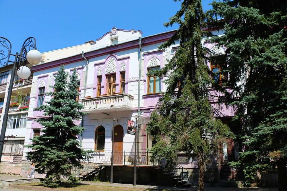 Власник ! Тік ток магазин , склад обмін  Приміщення комерція центр!