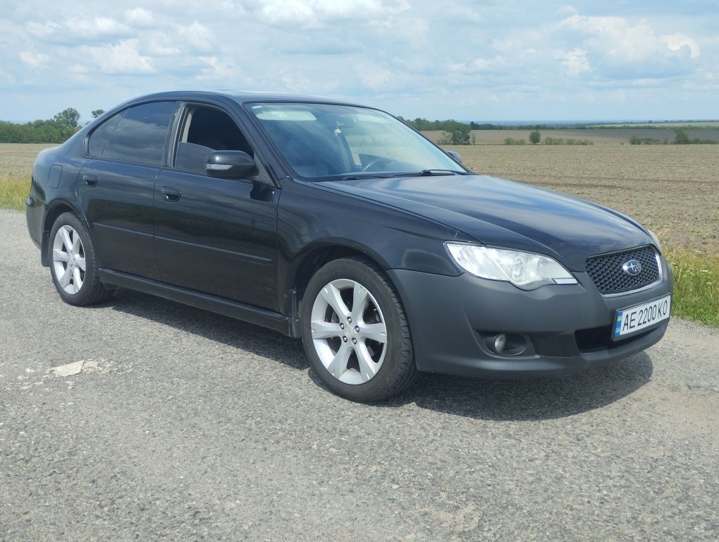 Продам Subaru legacy 2,0
