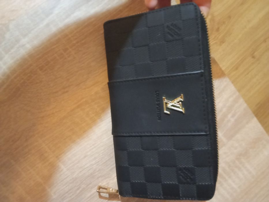 Piękny portfel damski Louis Vuitton