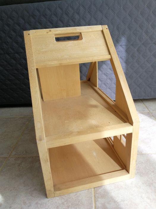 Casa de munecas de madeira