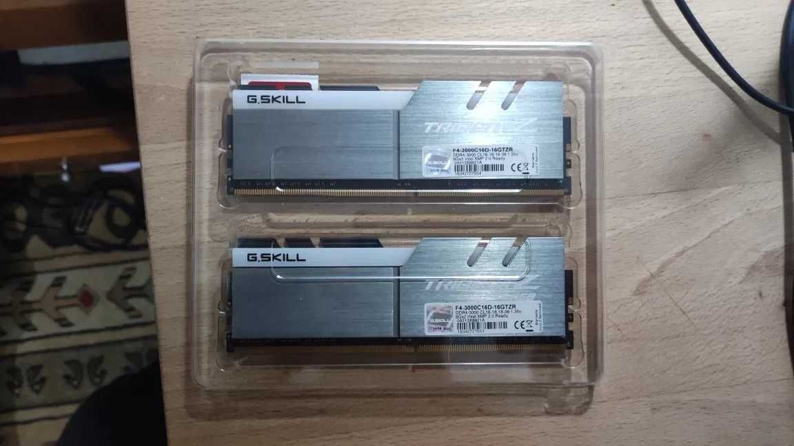 Memória RAM 2x8gb Gskill RGB DDR4