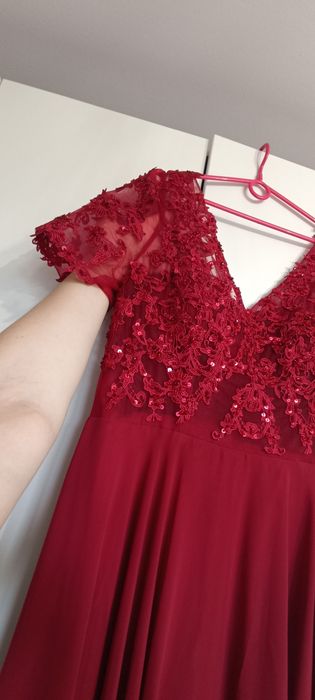Nowa bordowa sukienka na wesele