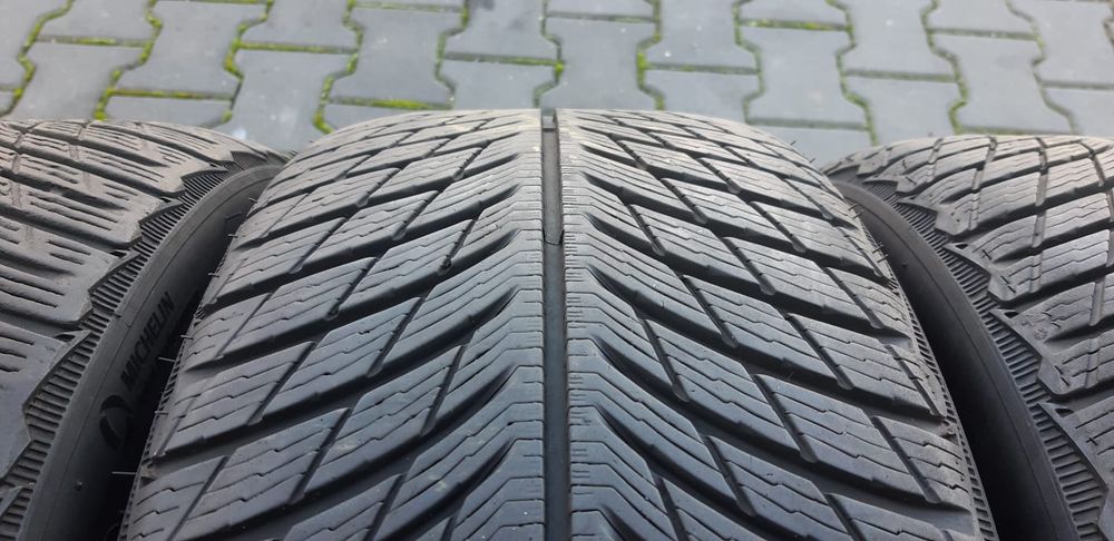 Opony Michelin 225 40 R18