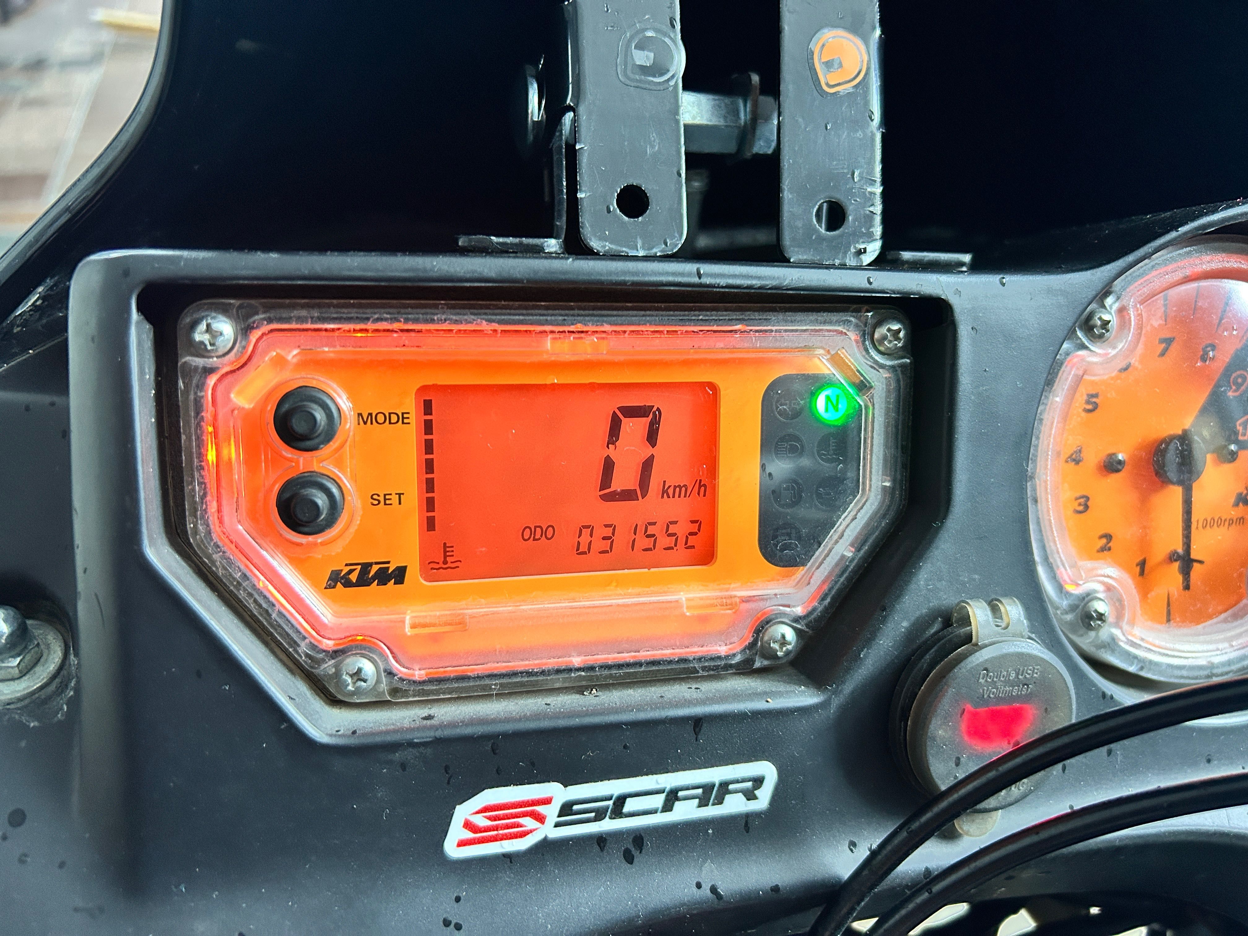 KTM 640 adventure
