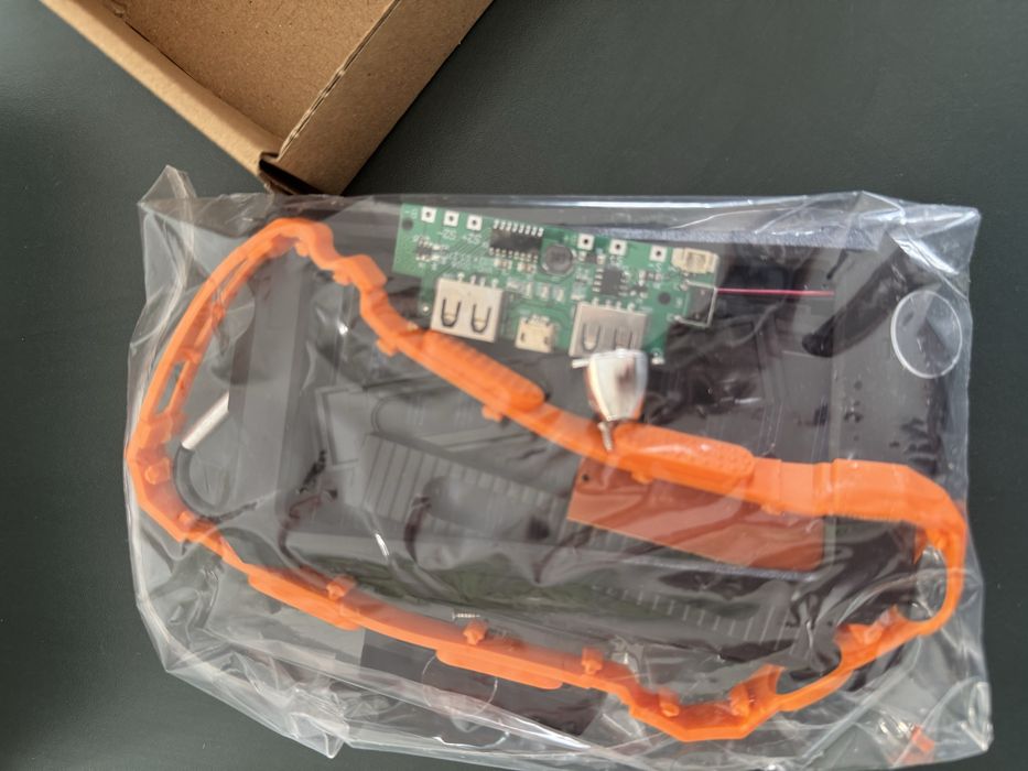 Powerbank solar com bussula