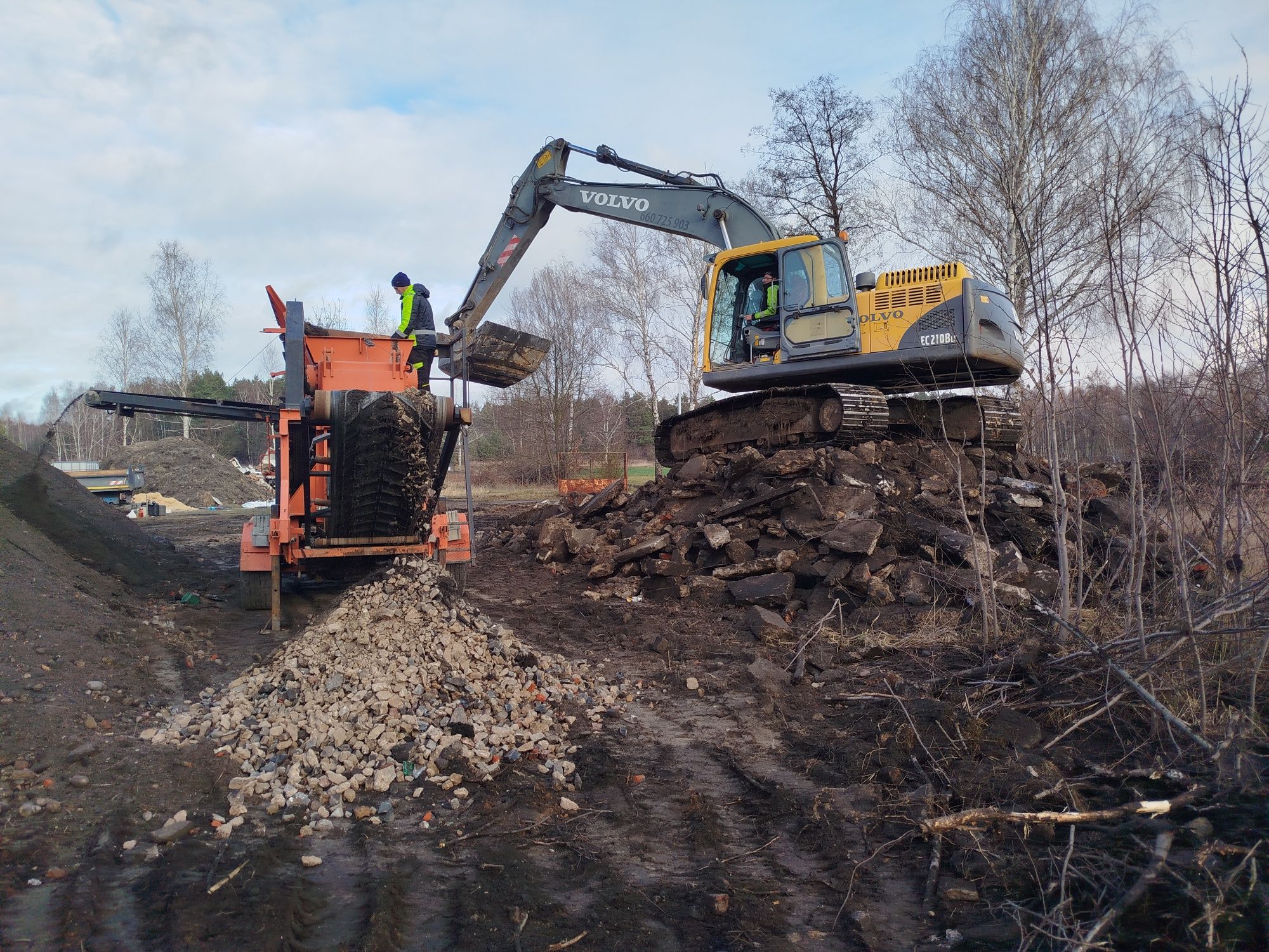 Usługi kruszarką szczękową kruszenie gruzu rozbiórki wynajem kruszarki