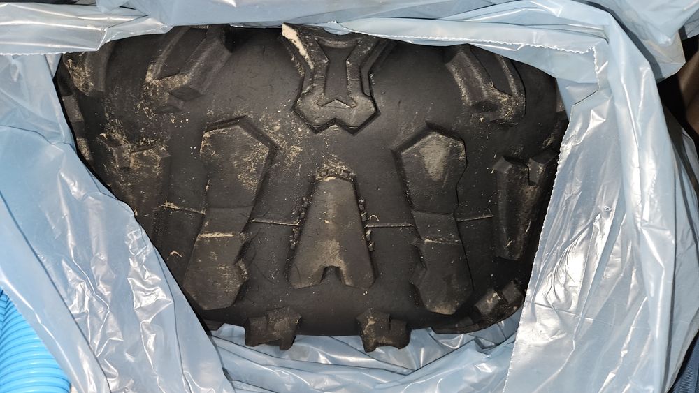 Opony ATV CST Abuzz, 25x8.00-12, 25x10-12 komplet uzywany