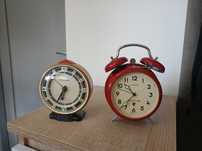 Vintage niemiecki budzik RUHLA Duoclock lata 70/80 , + Rosyjski budzik