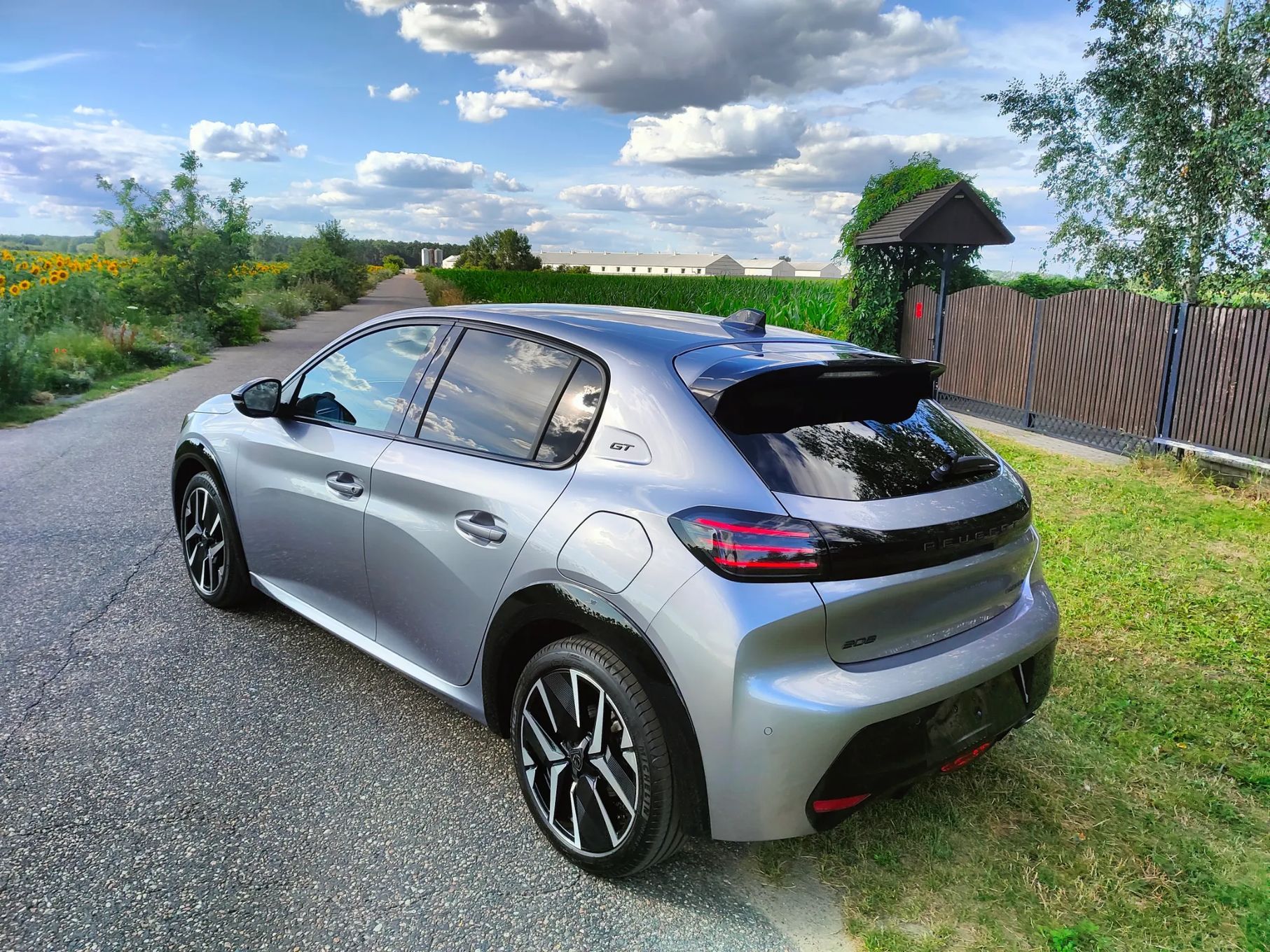 Peugeot 208 208 GT Hybryda