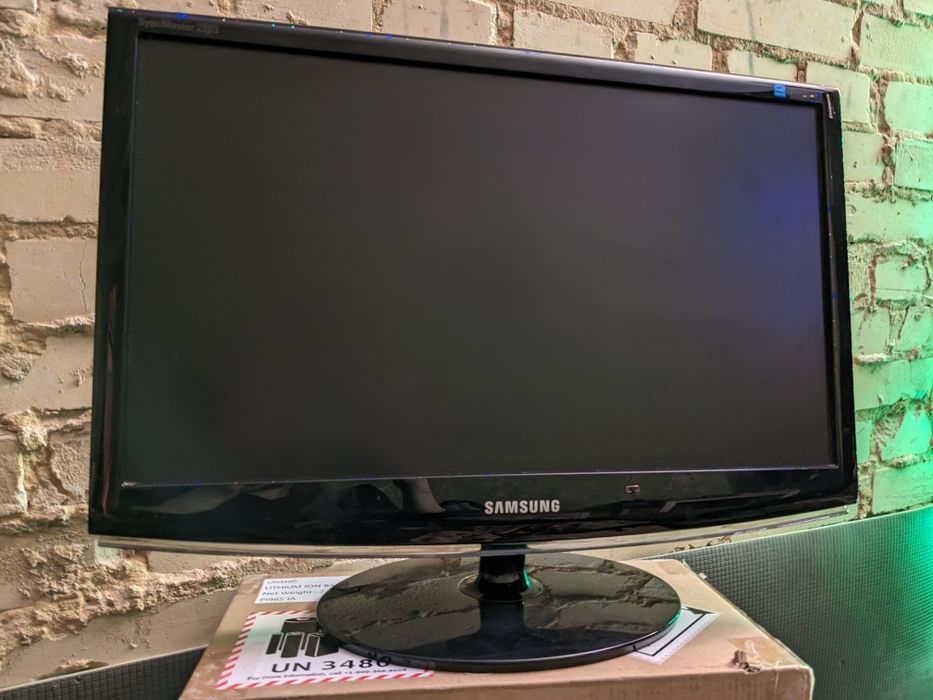 Монітор Samsung 21,5'