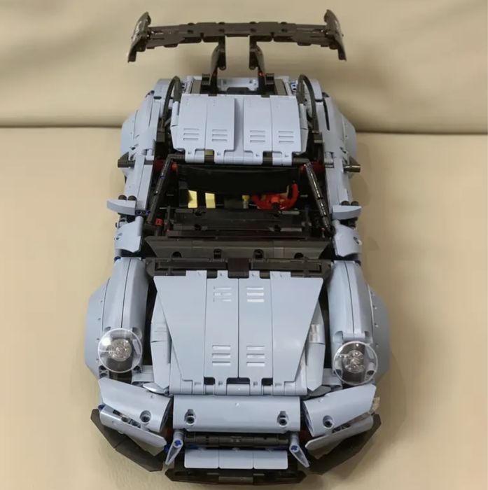 Контсруктор 2100 деталей спортивна велика машинка 56*26см lego technic