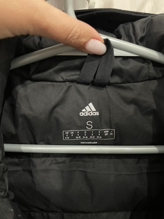 Жіноча зимова парка adidas