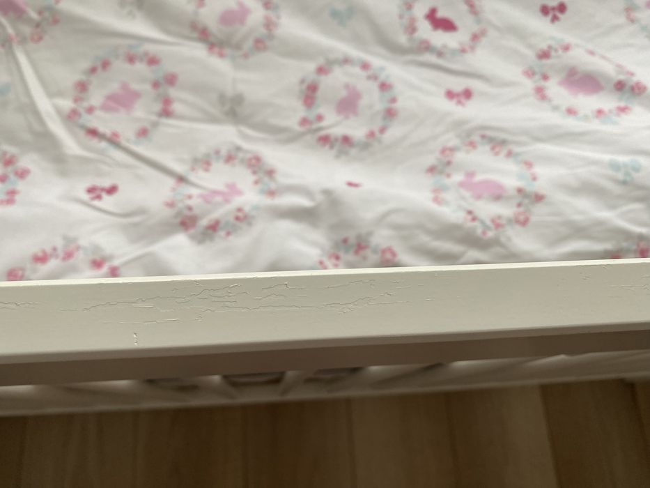 Łóżeczko Pinio dziecięce białe z materacem pościelą i karuzelą