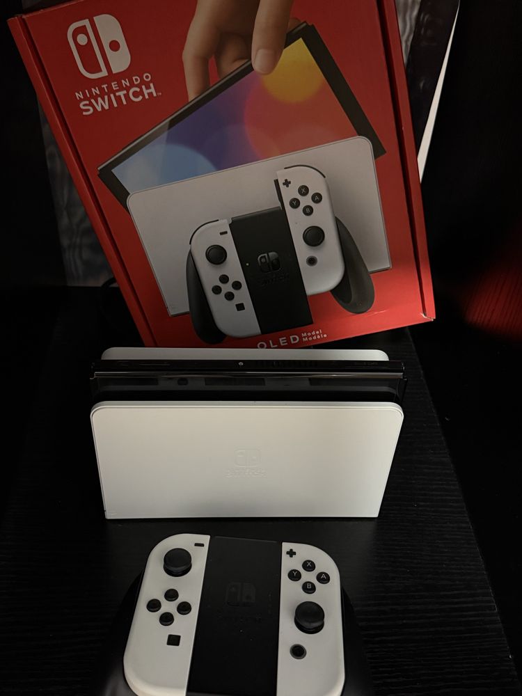 NINTENDO SWITCH OLED BRANCO