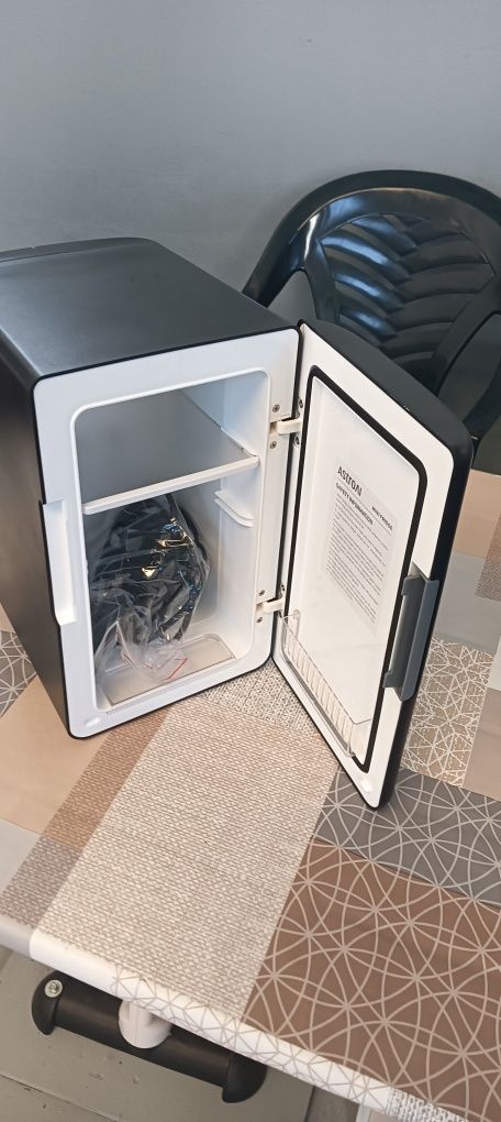 AstroAI Mini frigorífico