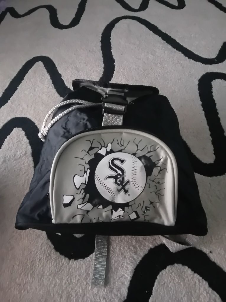•Mochila  Chicago White Sox