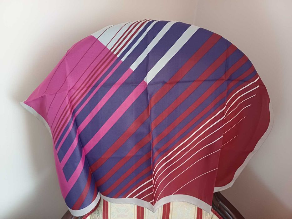 Vários Lenços de Senhora