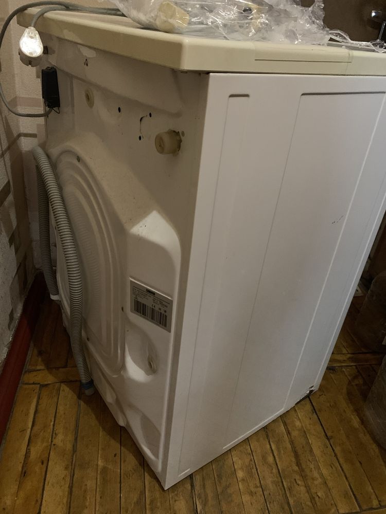 Стиральная машинка ZANUSSI