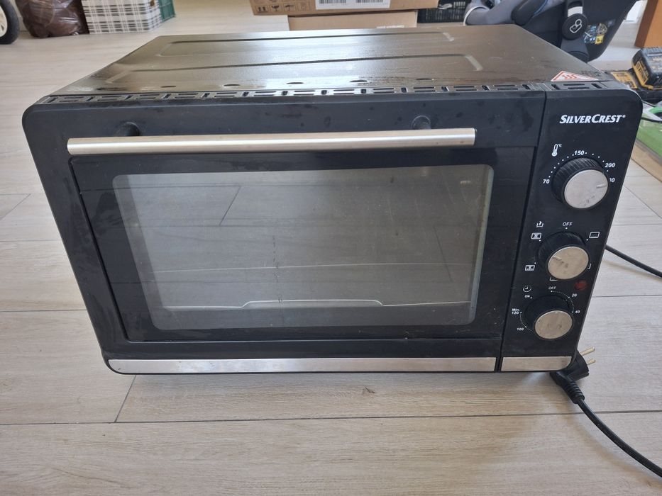Piekarnik elektryczny marki SilverCrest