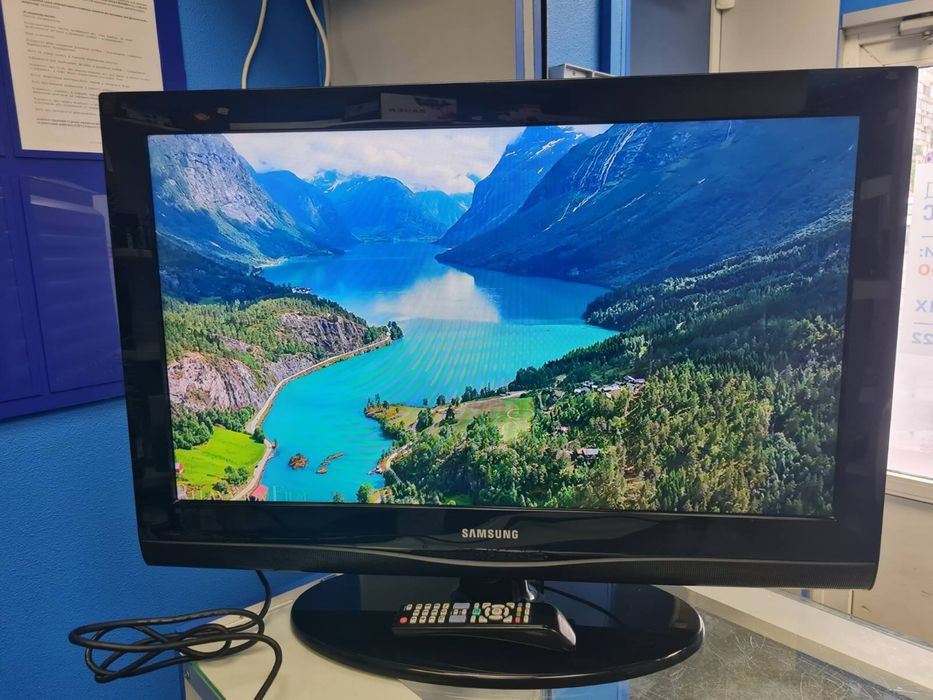 Телевізор Samsung LE-32C350 32 дюйма  82см