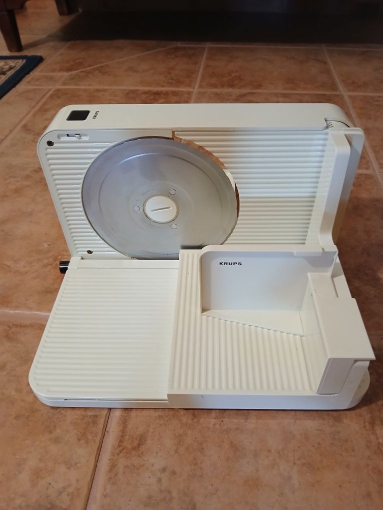 Máquina de fatiar fiambre