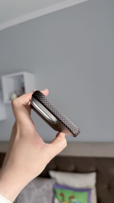 Чохол Pitaka на iPhone 16