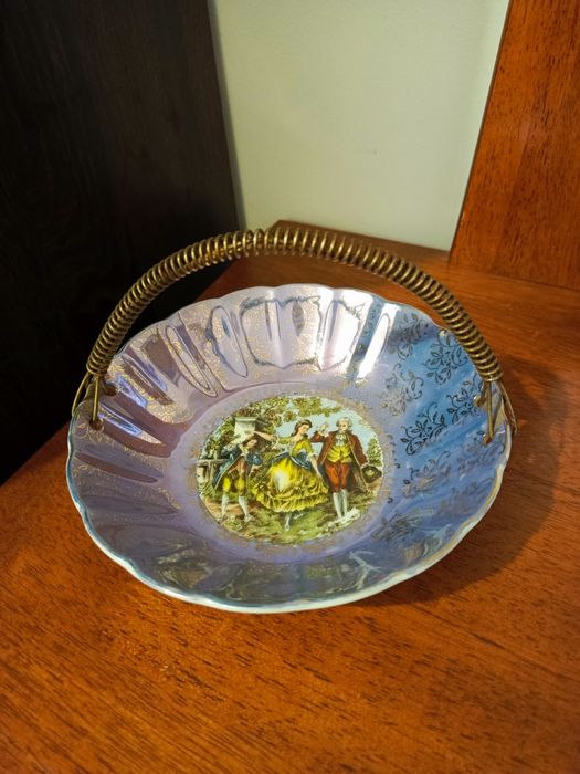 Piękny koszyk porcelanowy misa